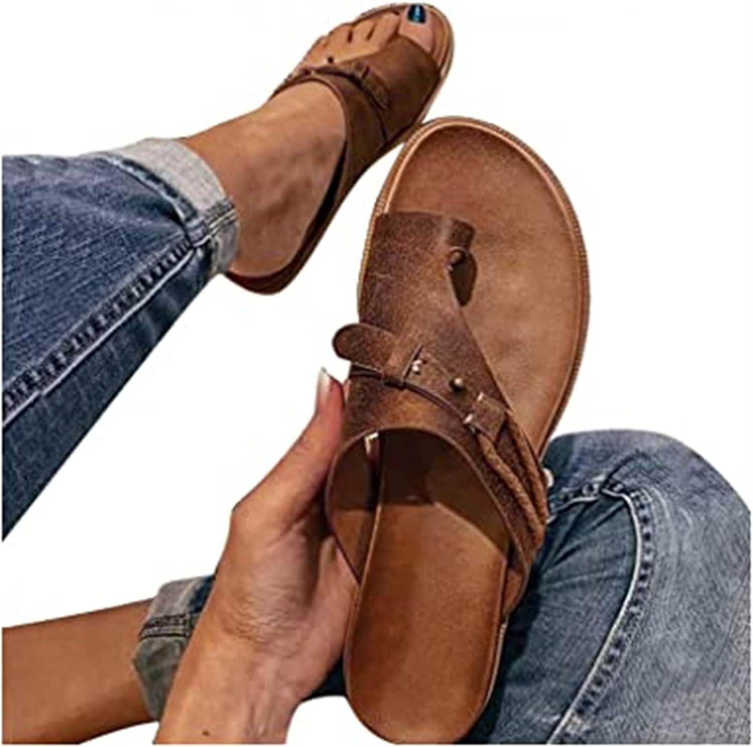 Bunion Pain Showdown: Sneakers vs. Sandals vs. Sleeves
