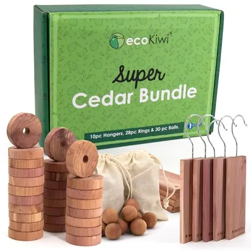 ecoKiwi sustainable cedar bundle with hangers, balls, and rings