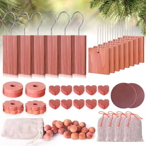 Woodever 56-piece assortment of cedar planks, chips, and balls