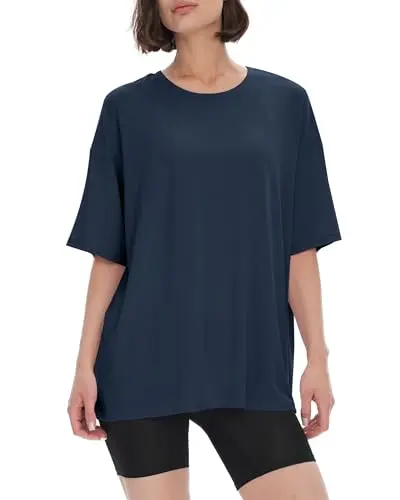 BAMBOO COOL Women's Oversized T-Shirt in a solid color, showing loose fit and soft fabric