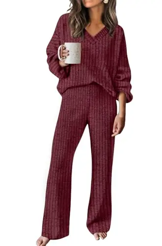 RUMIA Two Piece Lounge Set in violet color