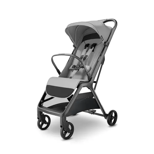 MAMA & BABY Packa stroller showing auto-folding mechanism